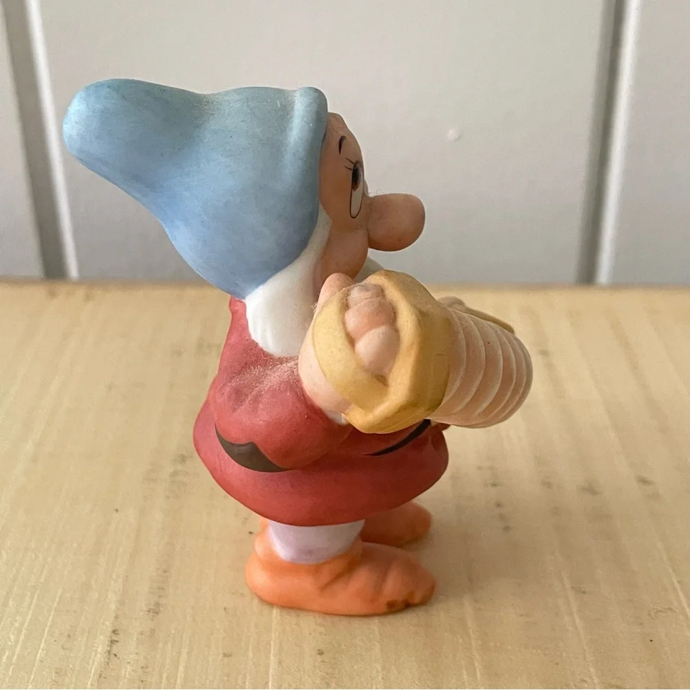 $15 SALE Vintage Disney Bashful Musician Collectible Ceramic Figurine Snow White